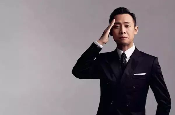 从一个跑龙套到大明星的电影,红海行动为什么挑中张译过人之处