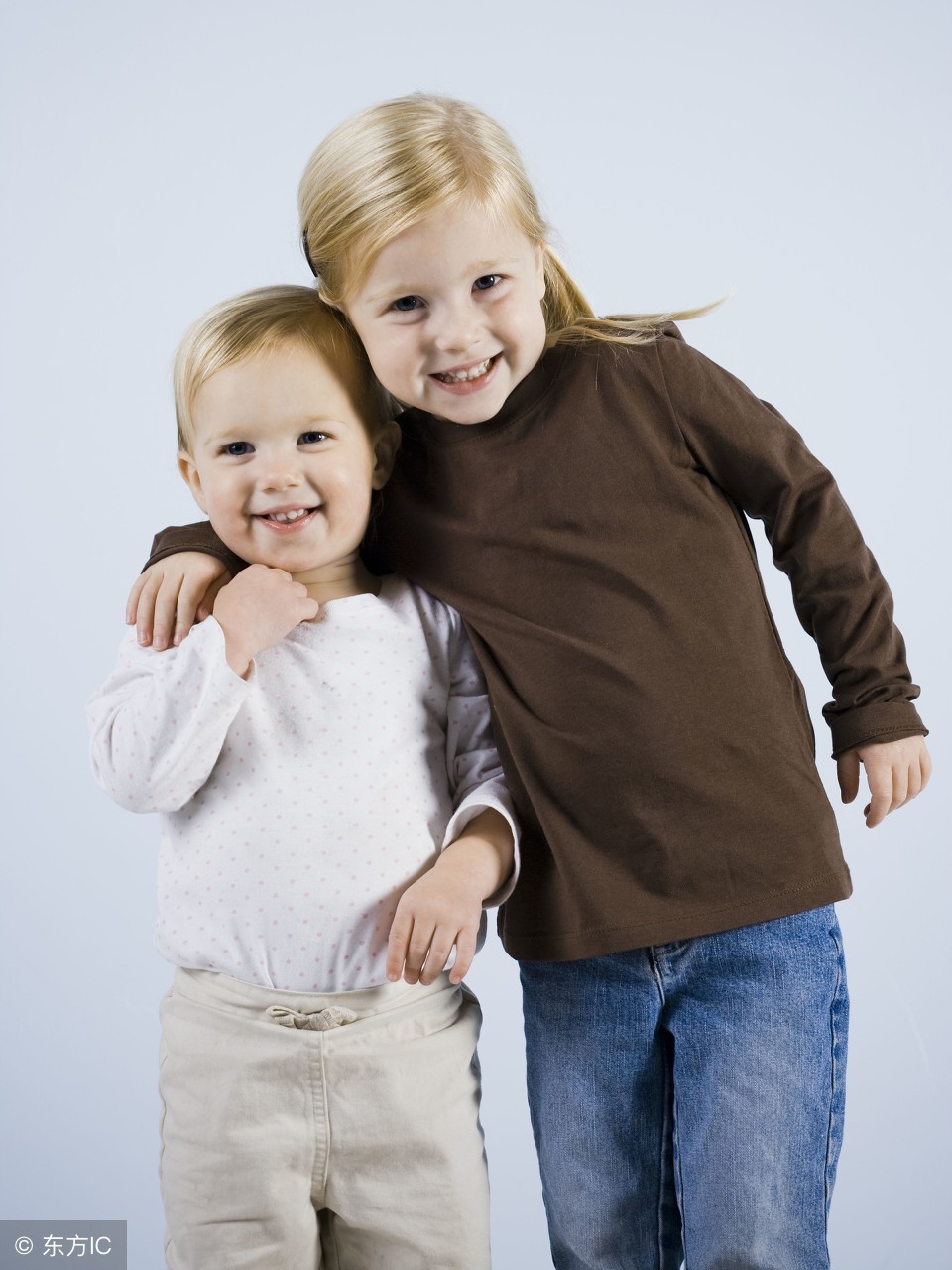 有个相差16岁的弟弟是种什么体验,生活中的姐弟恋