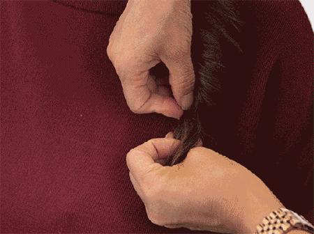 不伤头发且好看的简单编发教程,不想披头散发教你一招显年轻编发