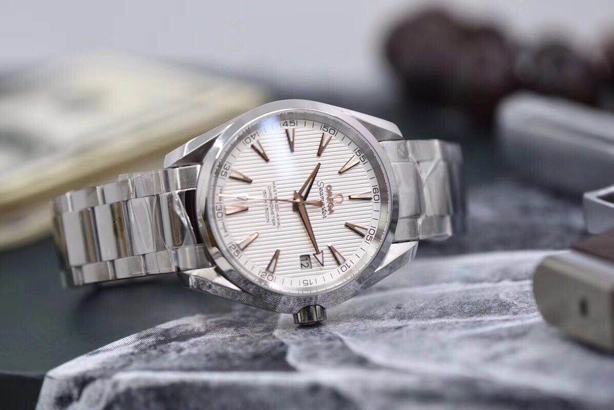 中国伟大!广州劳力士价格均叁仟,卑鄙的瑞士给美国佬安排了一课!