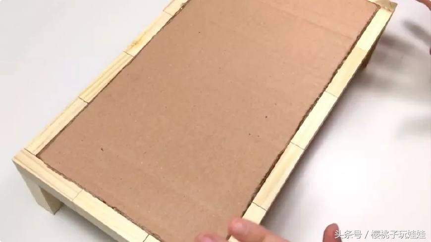 自己动手diy芭比娃娃,手工diy给芭比做小屋