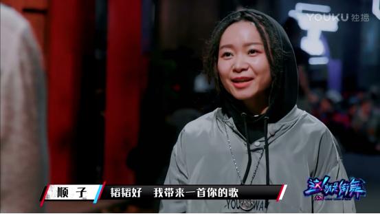 有黄子韬这样的队长，队员做梦都会笑醒，实在是太中二了