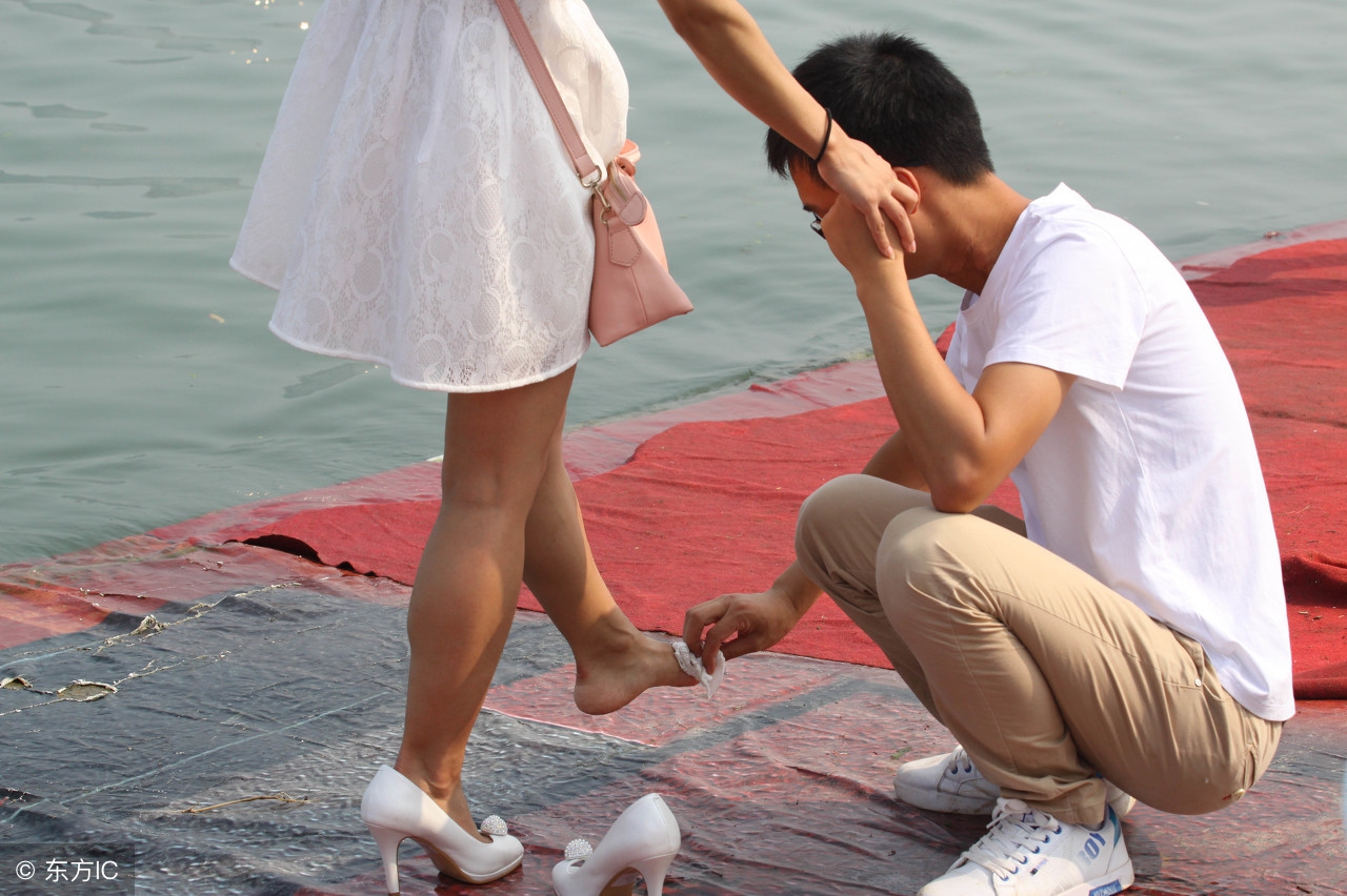 喜欢上男票的哥哥,爱上了前任的哥哥