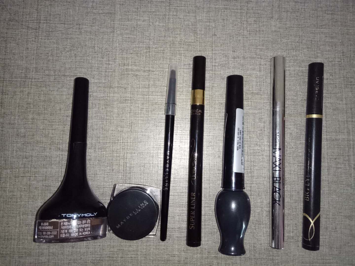 眼线总是晕妆，六款自用眼线产品测评教你如何避免踩雷