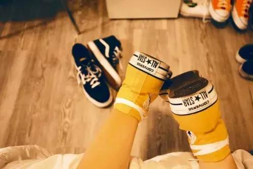 vans和converse高帮适合冬季穿,converse对比vans