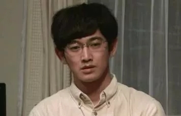 不想让头发有碎发,不想让头发蓬松的小窍门