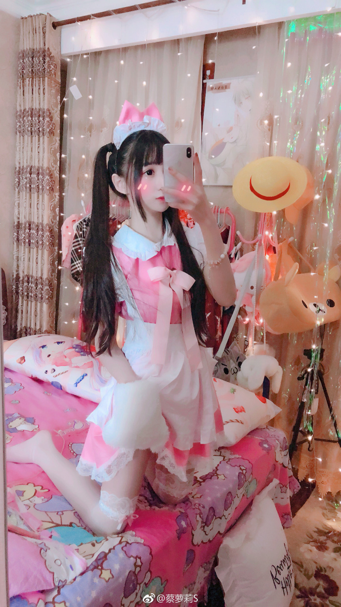 蔡萝莉cos照片,蔡萝莉圣诞装cos