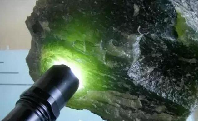 祁连山玉石原石怎样鉴别,玉石原石欣赏