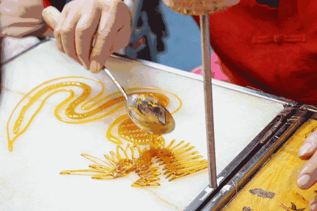 合肥逍遥津广场庐剧现场,合肥元宵节可以在哪里猜灯谜