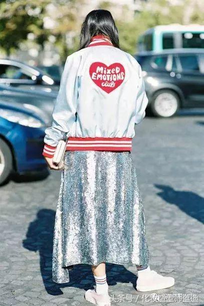 袜子鞋的穿衣搭配图,时尚穿搭小技巧袜子怎么穿好看