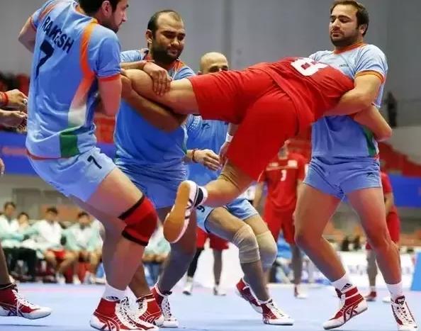 老鹰捉小鸡世界杯,小时候玩过老鹰抓小鸡的游戏