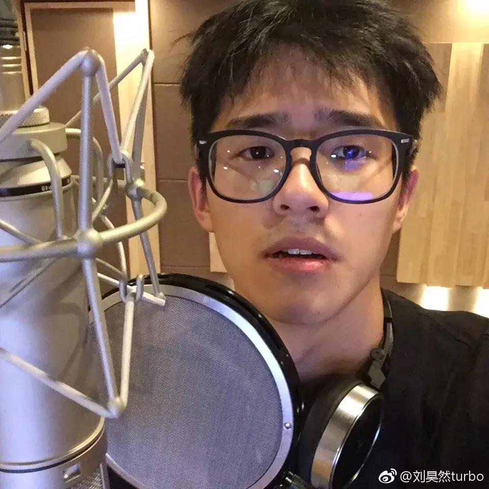 五个小技巧，拍出最美自拍照