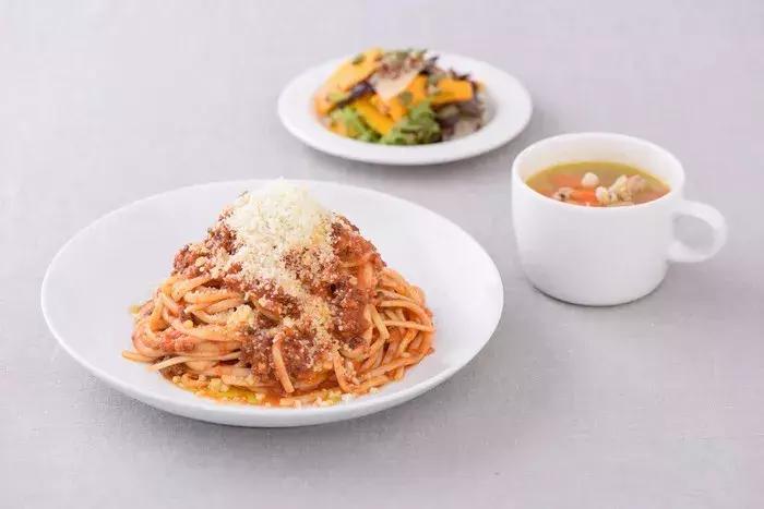 还在星爸爸%arabica排队?魔都还有这些超嗲主题咖啡馆等你拔草