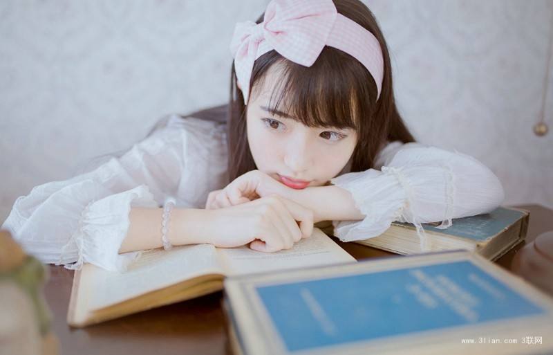 情诉驿站：2018年33句朋友圈经典励志句子,激励正在努力奋斗人们