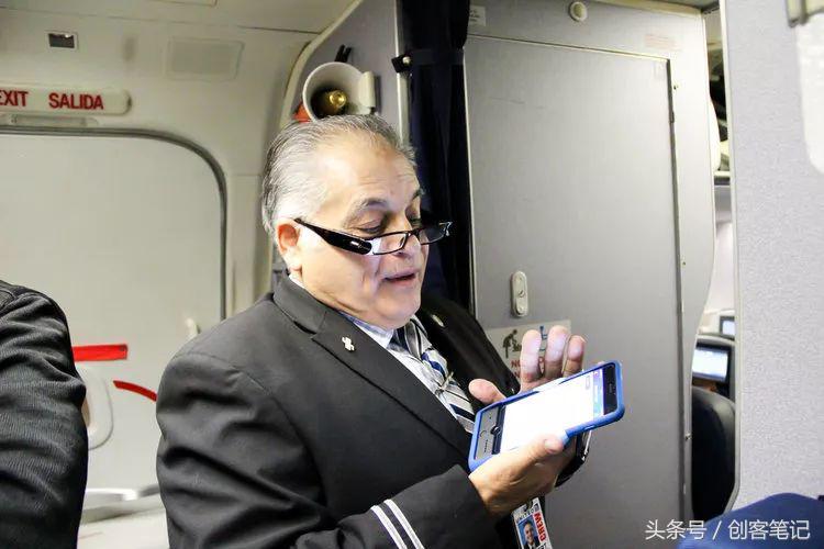 乘务员的行为细节,乘务员背后的心酸