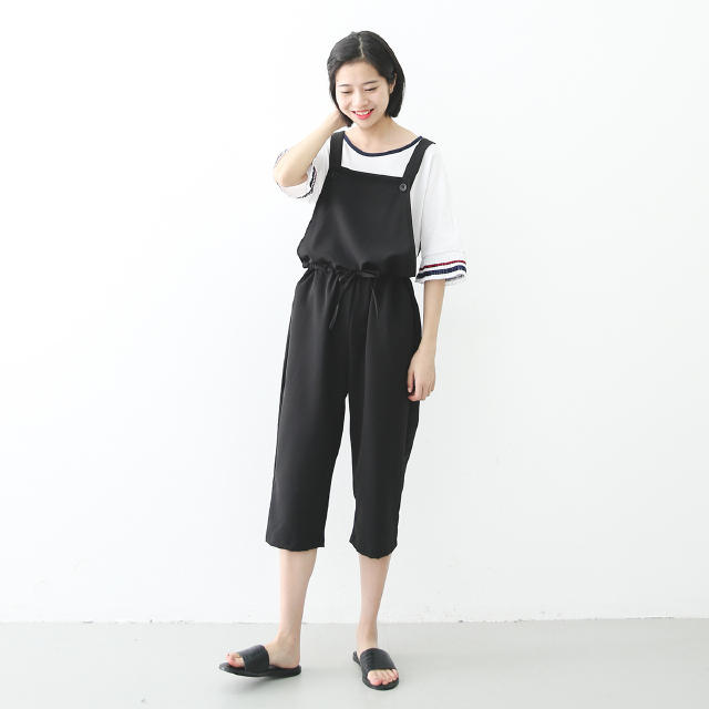 童真背带裤释放夏日活力