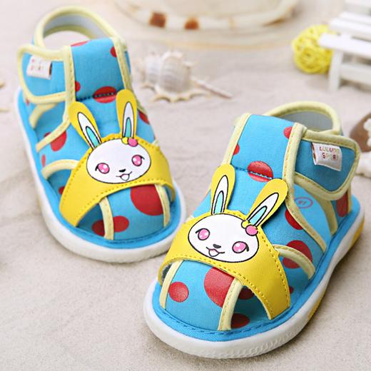 给孩子穿上舒适的鞋,宝宝脚厚可以穿的鞋子夏天