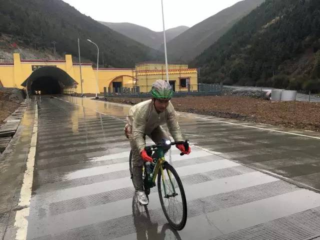 八天川藏最好纪录,川藏挑战8天距离