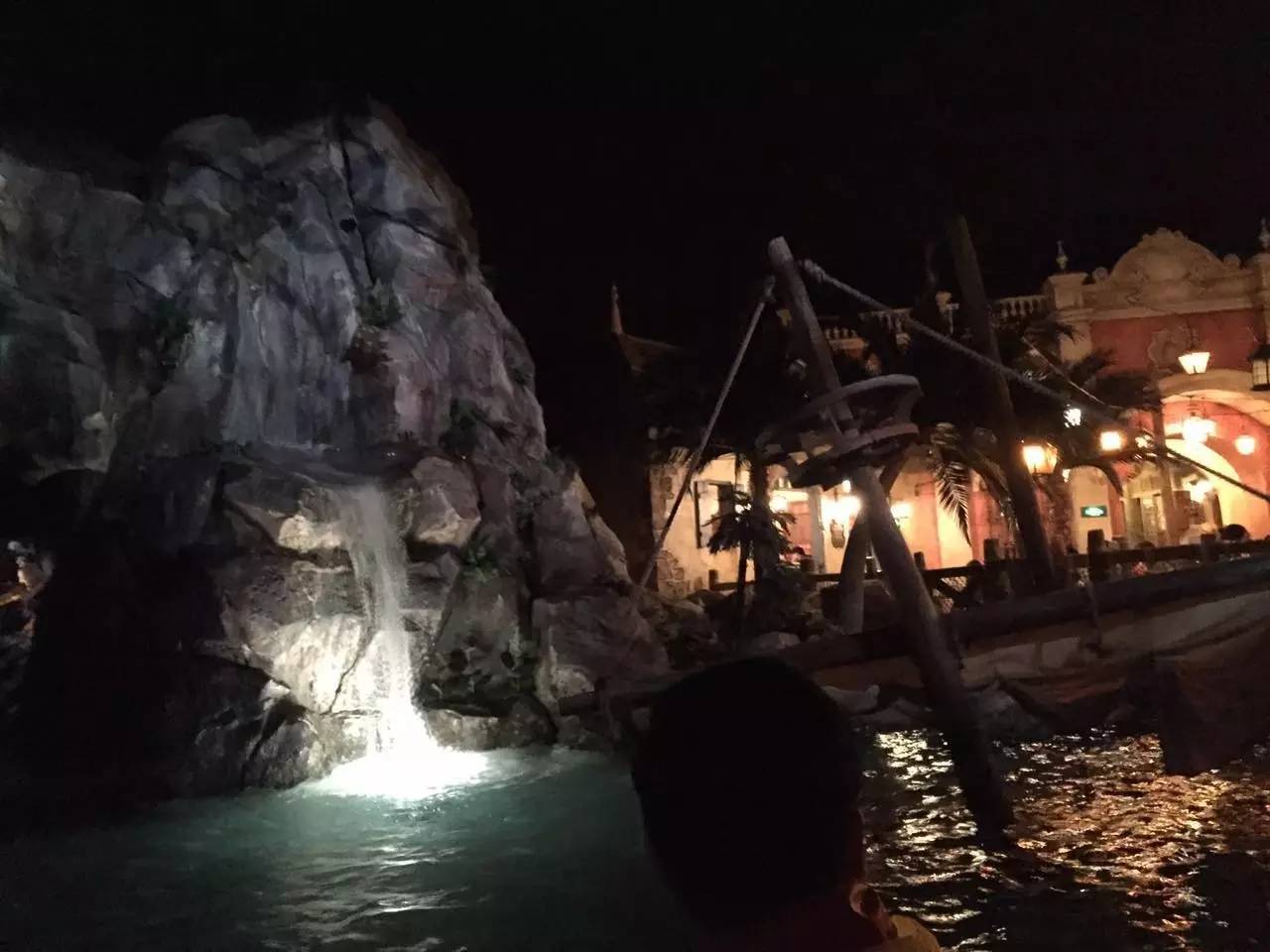 上海迪士尼宝藏地点,上海迪士尼宝藏湾视频