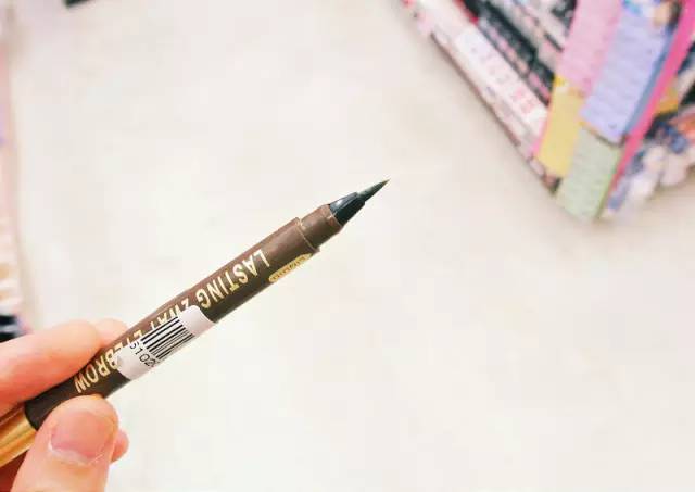 适合新手小白的眼线红黑榜测评,防水防汗防晕染7款眼线液测评