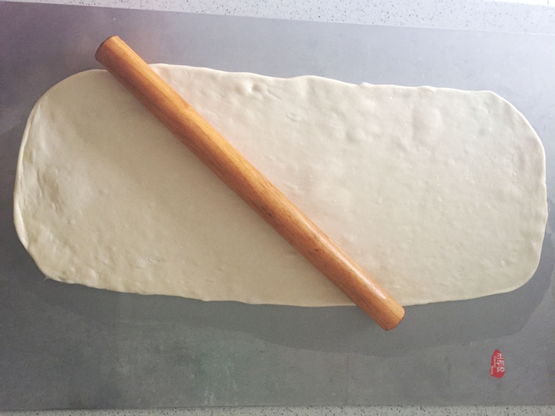 怎么炸牛奶油条又软又好吃,奶香小油条怎么炸出来又软又蓬松