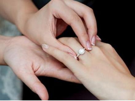 米饭糊了怎么做好吃,米饭烧糊了怎么解决生活小妙招