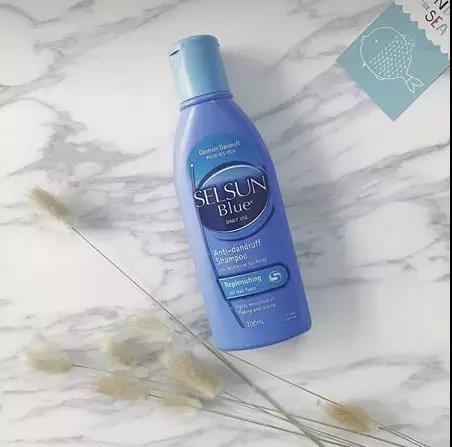 洗了之后一天都不油的洗发水,一天就出油是不是洗发水问题