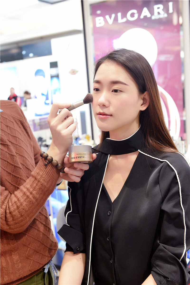 重庆解放碑街拍摄影馆,解放碑每天美女街拍时间