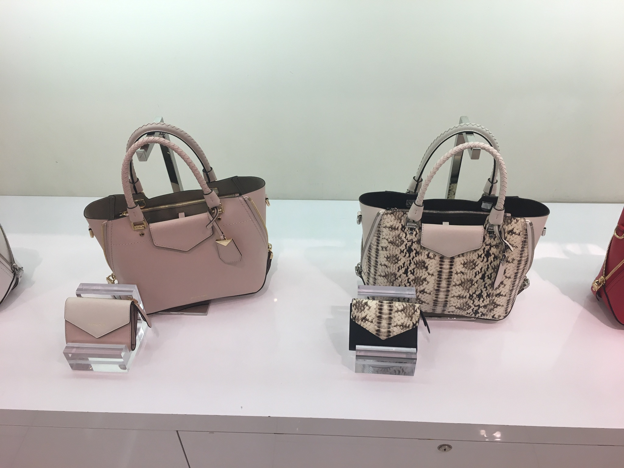 mk包今年新款风琴包,mk包selma系列