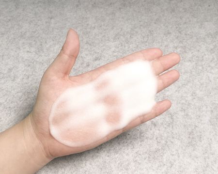 洗了之后一天都不油的洗发水,一天就出油是不是洗发水问题