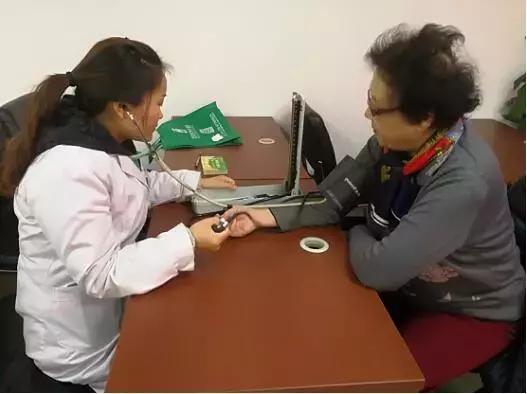 医院三八健康讲座,女神节医院开展女性健康知识讲座