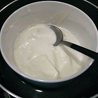 小白兔粉红色草莓蛋糕,粉红色草莓蛋糕