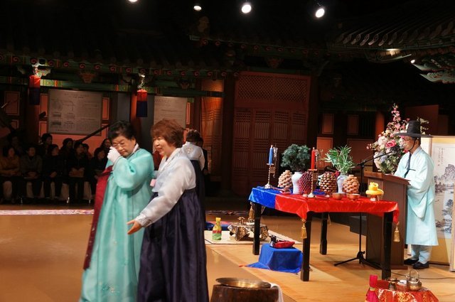 神威的旅行日记：韩国80后传统婚礼