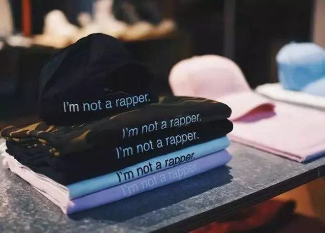 现在最流行潮牌子是什么,今年最流行的潮牌有哪些