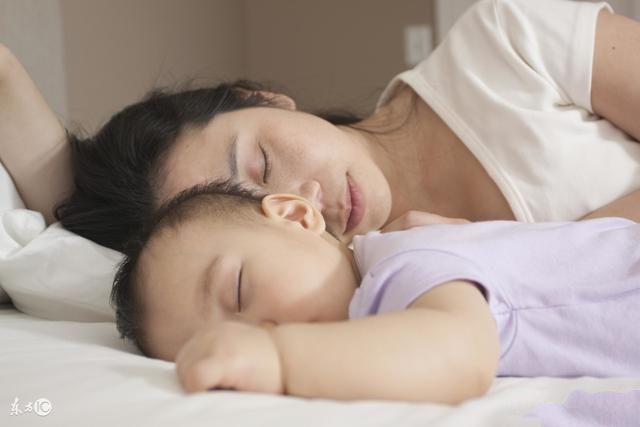 女人生完孩子后对老公感情变化,女性生完孩子老公不爱自己怎么办