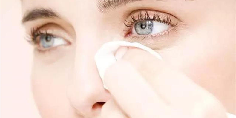 黑头既恐怖又恶心，教你四招打败黑头君