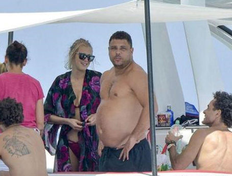 世界足坛已退役的80后球星名单,世界足球退役巨星