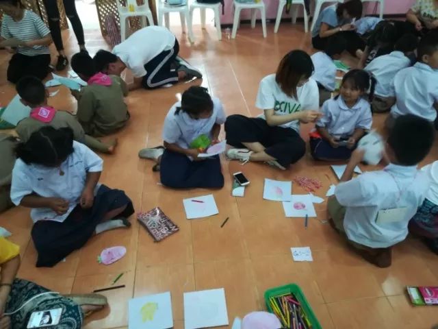 君行体验官专栏丨他在佛之国度，邂逅了一场浪漫