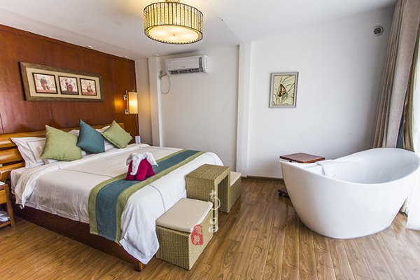 养在深闺里无人知,养在深闺无人识全文