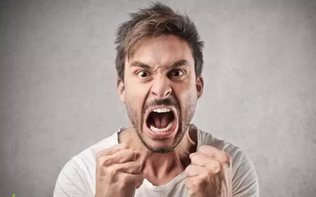 路边卖苹果手机的骗术,低价苹果手机套路骗局大揭秘