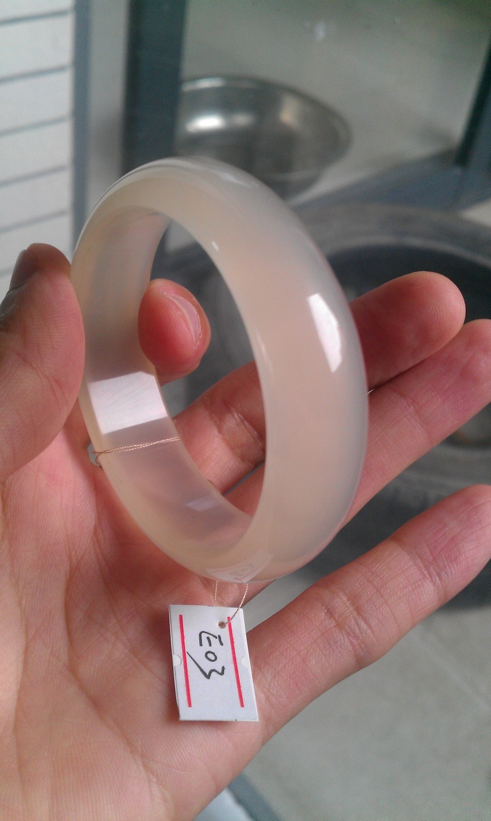 天气太干燥怎么办,玉缺水后会是什么样