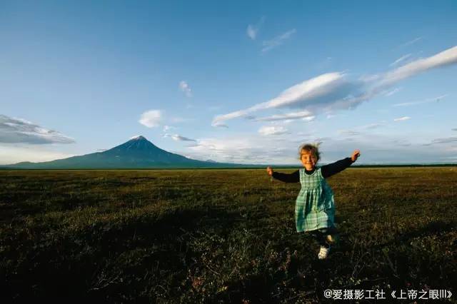 摄影入门使用超广角定焦镜头,风光摄影用什么广角镜头最好
