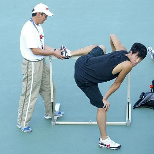 最近跑步腰两侧肉一按就疼,一跑步大腿内侧腹股沟筋痛