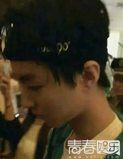 她是被星爷雪藏的星爷女郎，骂郭德纲老色鬼，*辱侮**TFboy