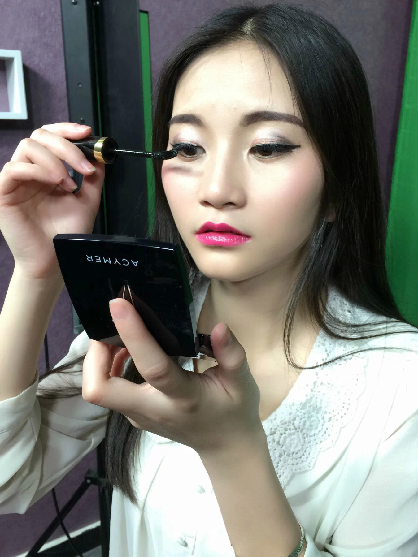 大刷头睫毛膏怎么刷,怎样刷睫毛膏又浓又纤长