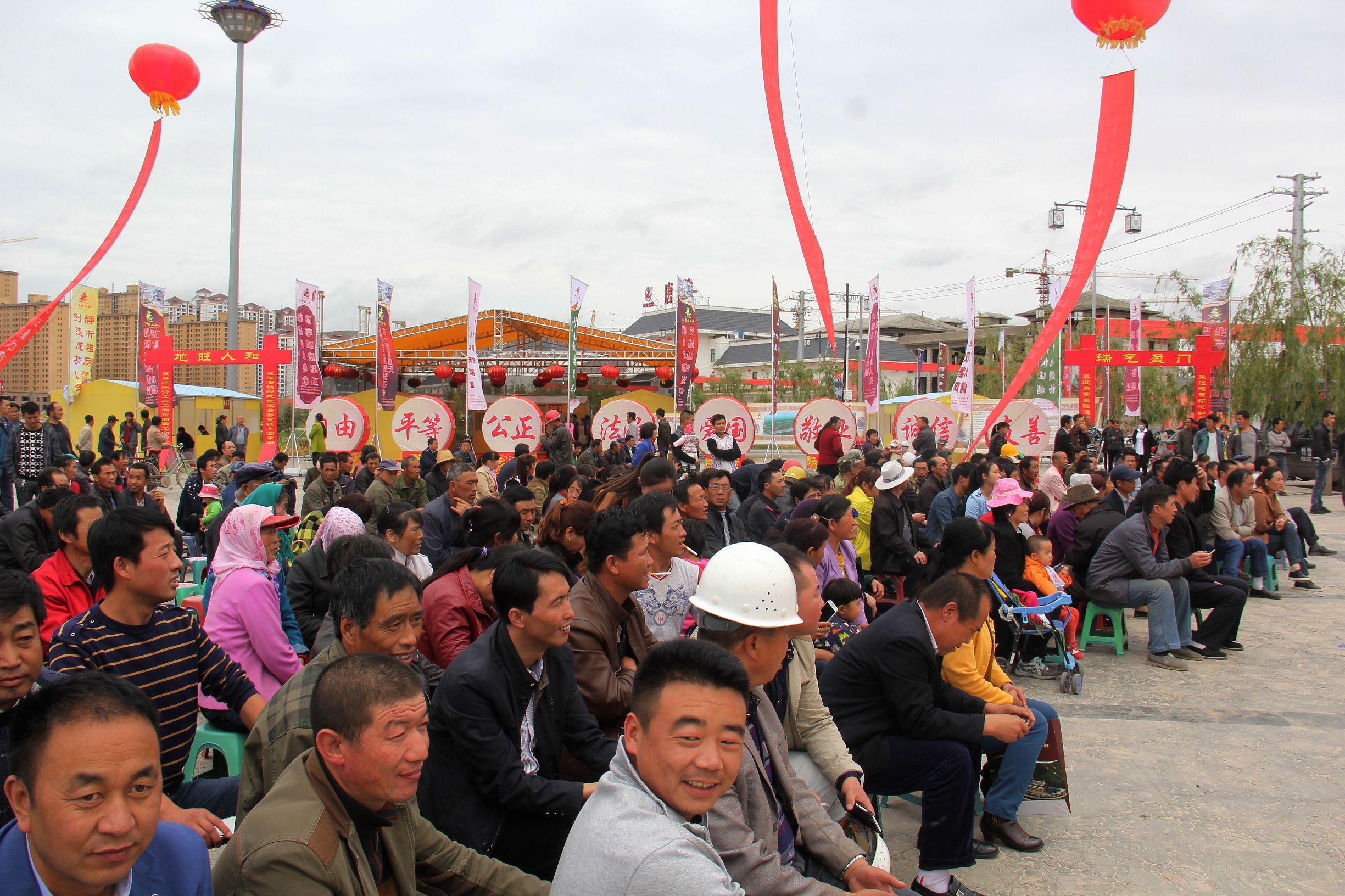 昔日丝绸路驼队阵阵显繁荣今朝OTO再起风云闹汉唐