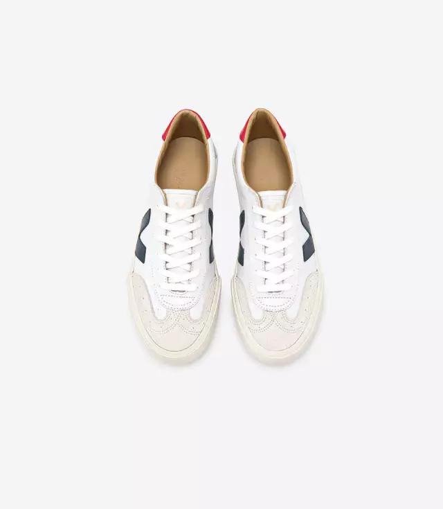 霍|nili仲基又穿火了一双鞋，这双法国回力只要800块