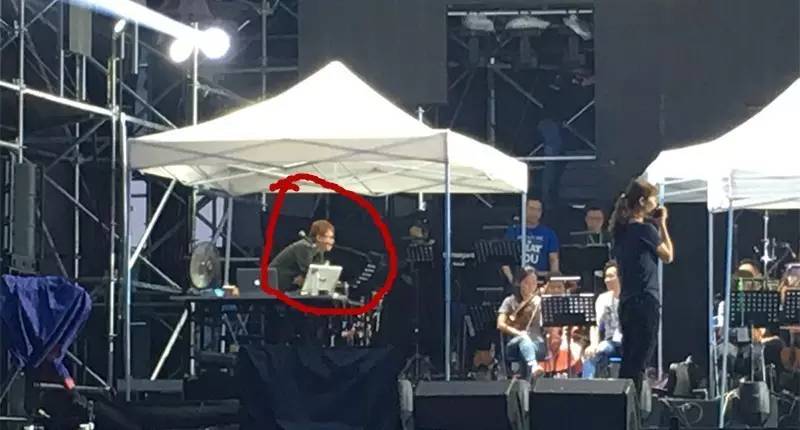 李健才是优质偶像,李健总是装作很有文化的样子