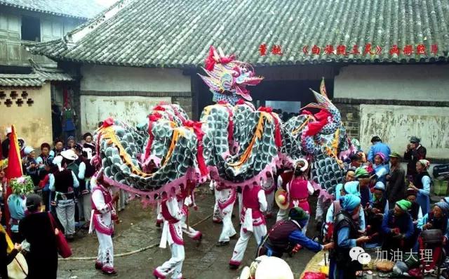 大理游人人山人海,大理万人齐舞