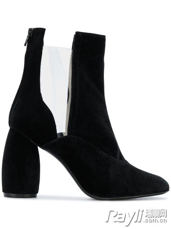 穿上透明PVC秒变“塑料姐妹花”从此阴天下雨都不怕